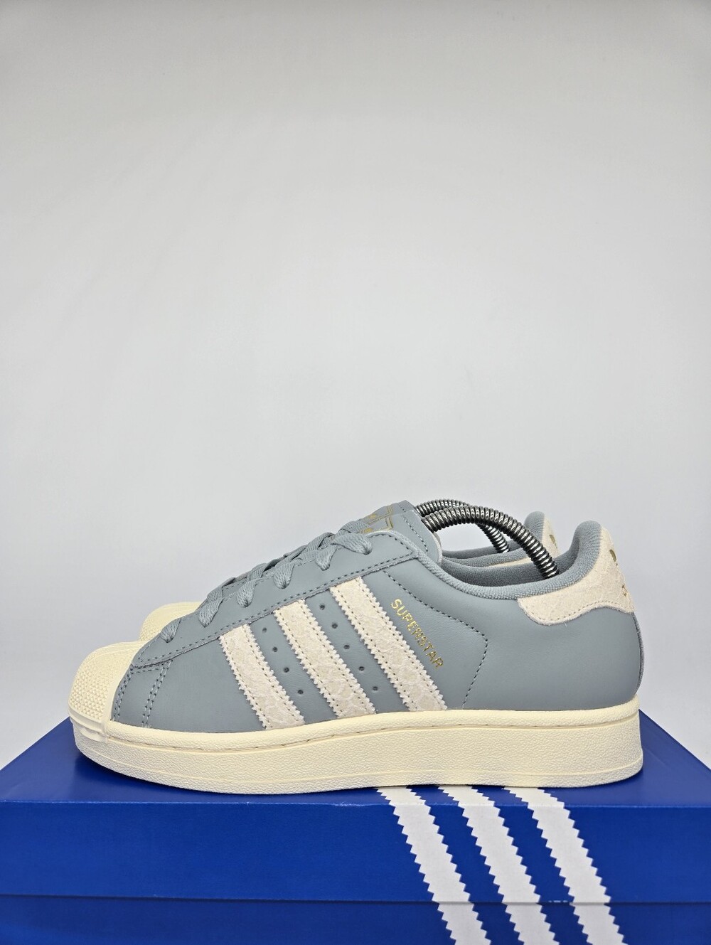 adidas Women's Superstar II KH8874 Cream White Snakeskin Sage Shoes Size 6.5